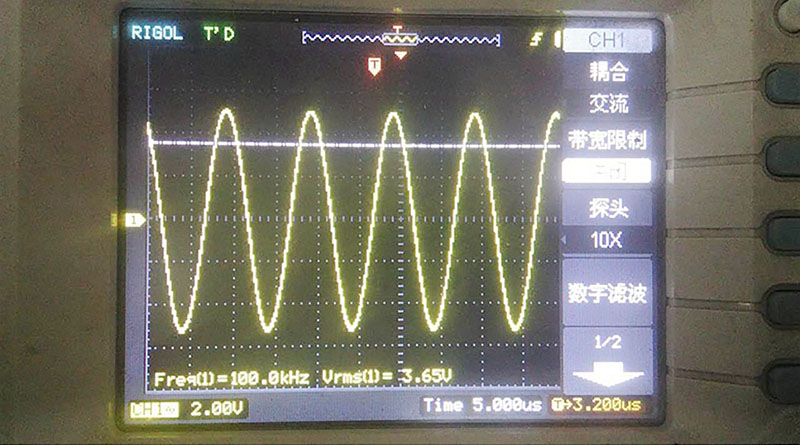 Forme d'onde de sortie d'alimentation de test de condensateur ADP-100Khz